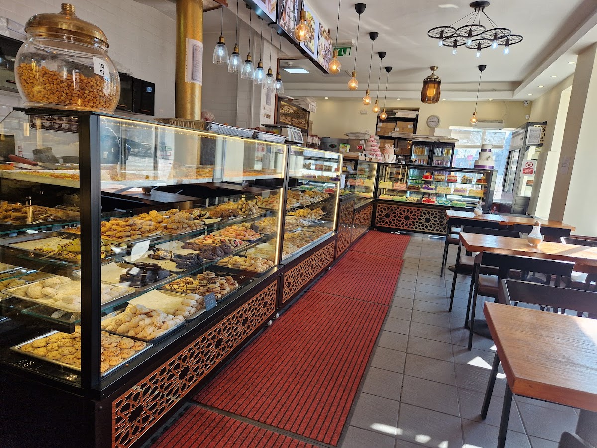 Istanbul Cakes and Baklavas-2